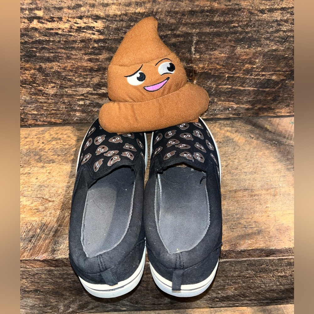 Poop 💩 Happens! - Picture 3 of 6
